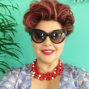 Meet your Posher, Gina